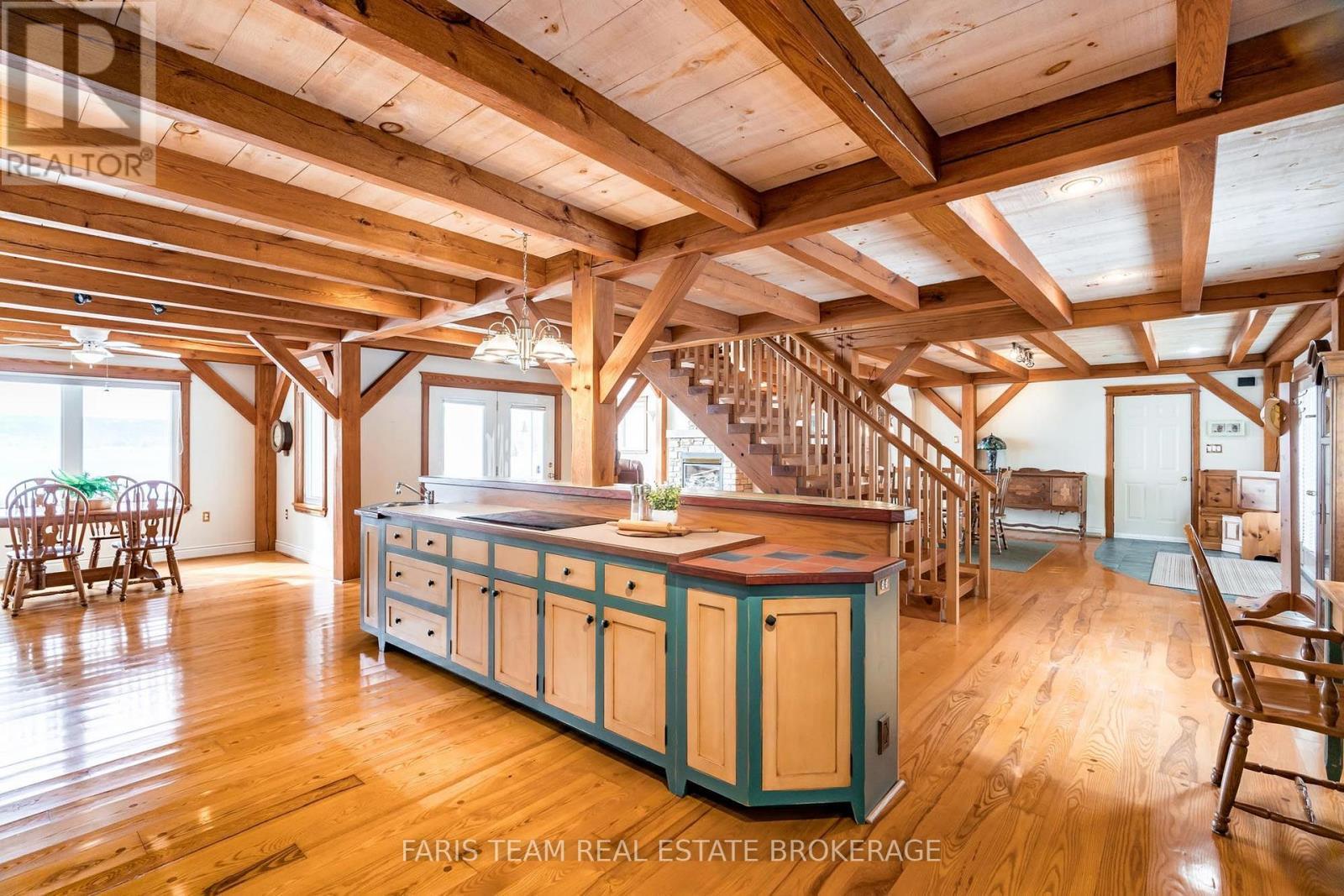187 Champlain Road, Penetanguishene, ON - Indoor Photo Showing Other Room