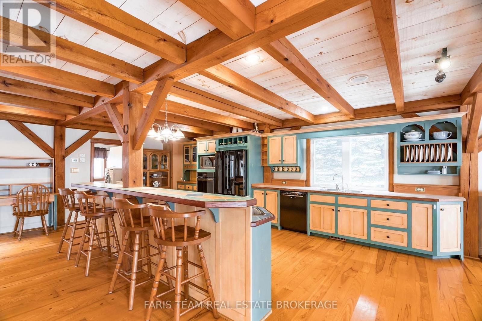 187 Champlain Road, Penetanguishene, ON - Indoor