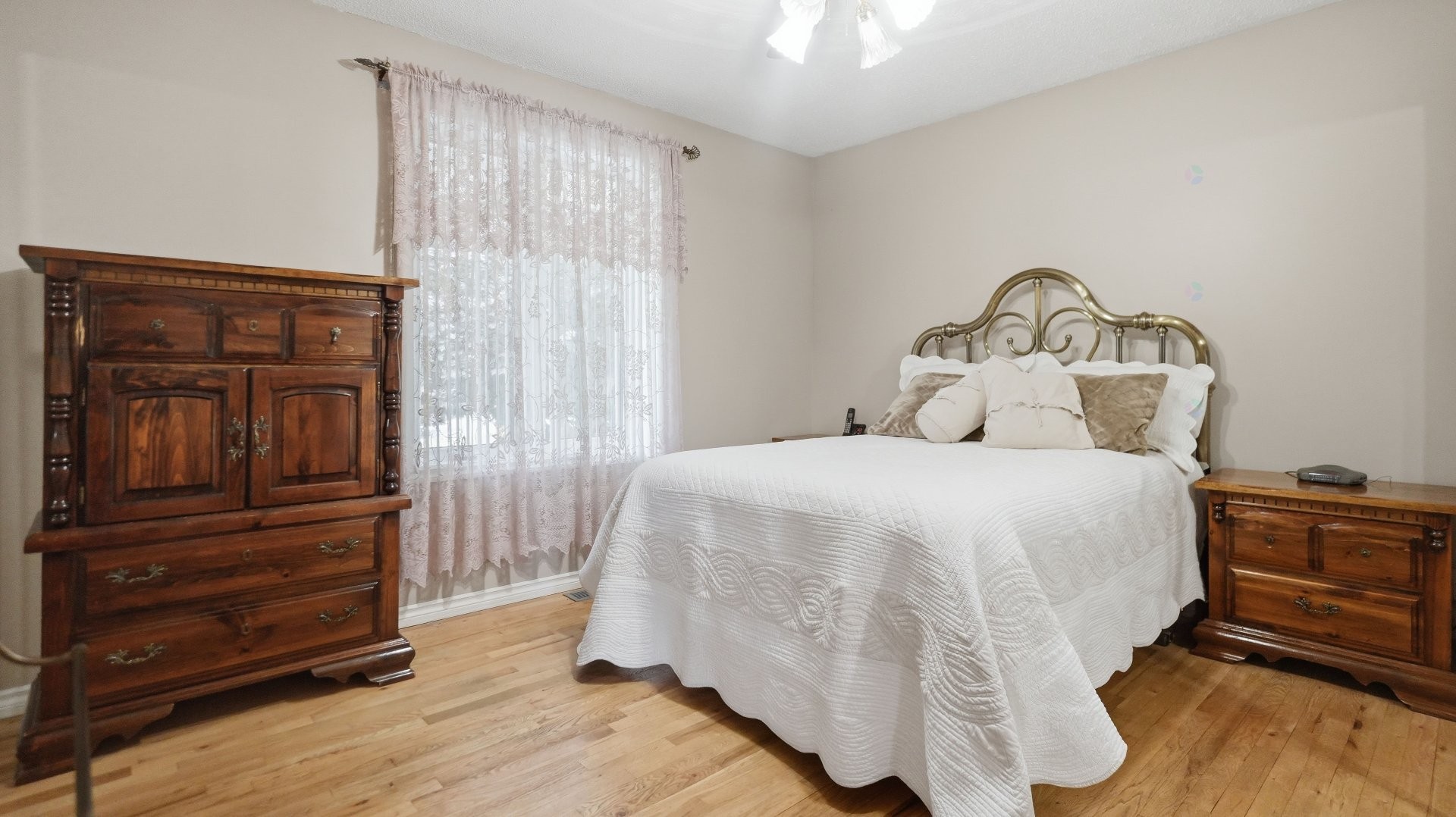 Master Bedroom - 2530 206E Rue, Saint-Georges, QC - Indoor Photo Showing Bedroom