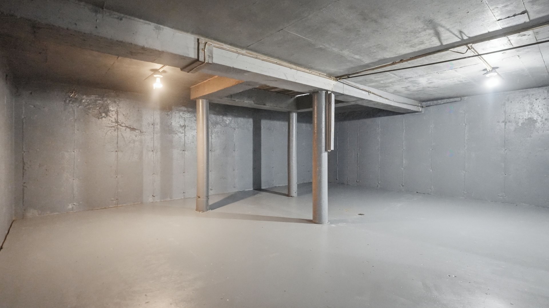 Other - 2530 206E Rue, Saint-Georges, QC - Indoor Photo Showing Basement