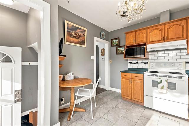 123 Traverse Ave, Winnipeg, MB - Indoor Photo Showing Kitchen