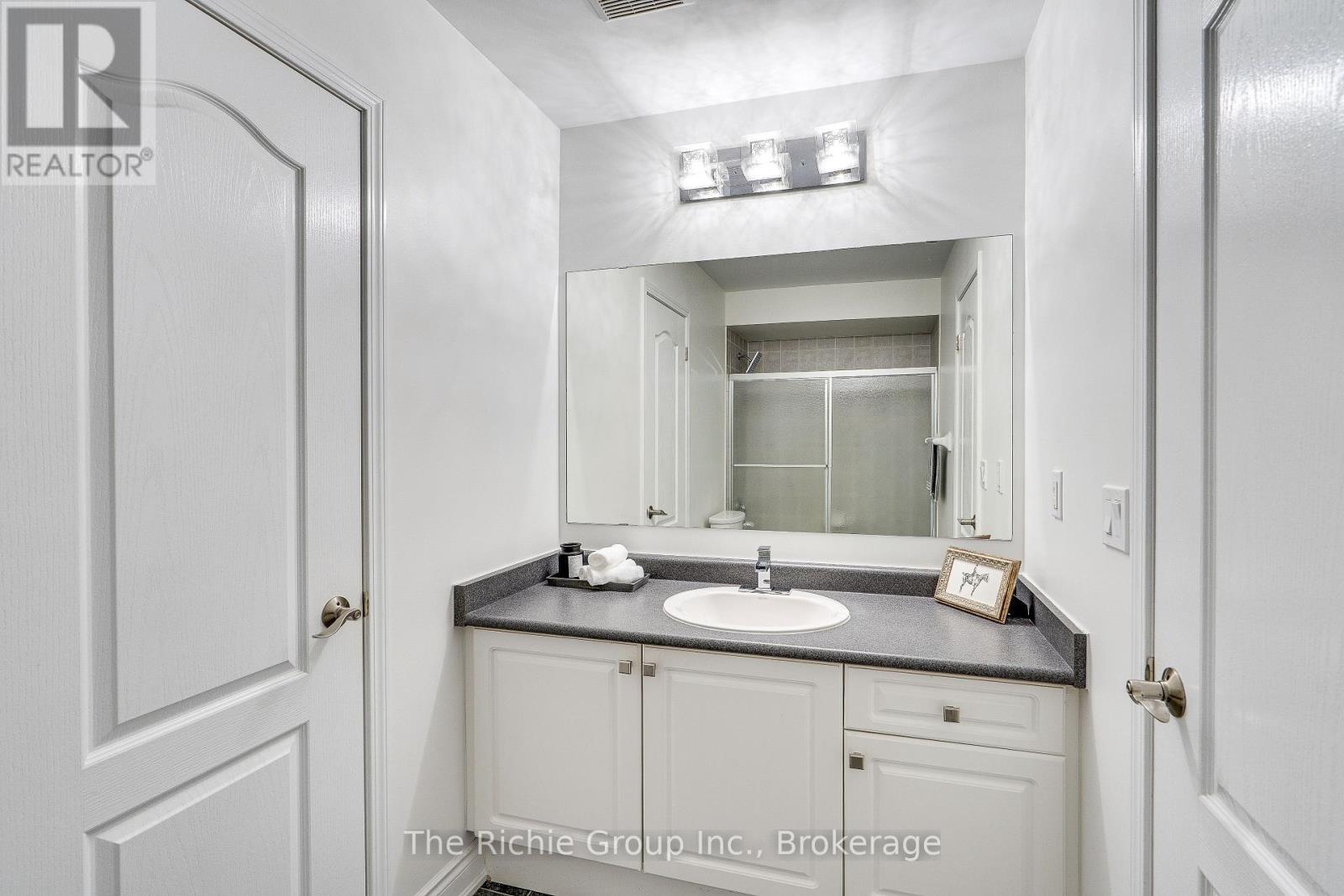 59 Tarquini Crescent, Caledon, ON - Indoor Photo Showing Bathroom