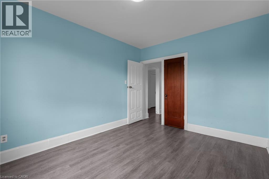 29 Harrison Avenue, Hamilton, ON - Indoor Photo Showing Other Room