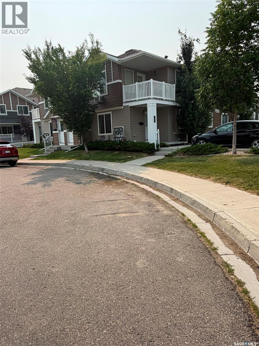 26 5742 Gordon Road, Regina, SK - Outdoor