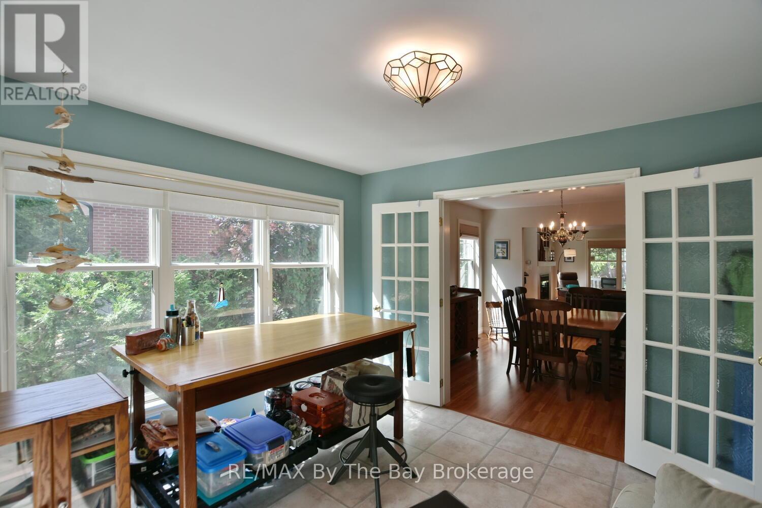 Den/ Office - 1327 River Road E, Wasaga Beach, ON - Indoor