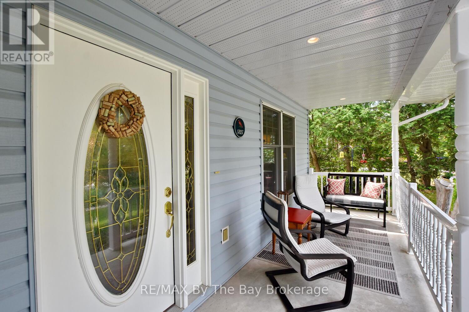 Front Porch - 1327 River Road E, Wasaga Beach, ON - Outdoor With Deck Patio Veranda With Exterior