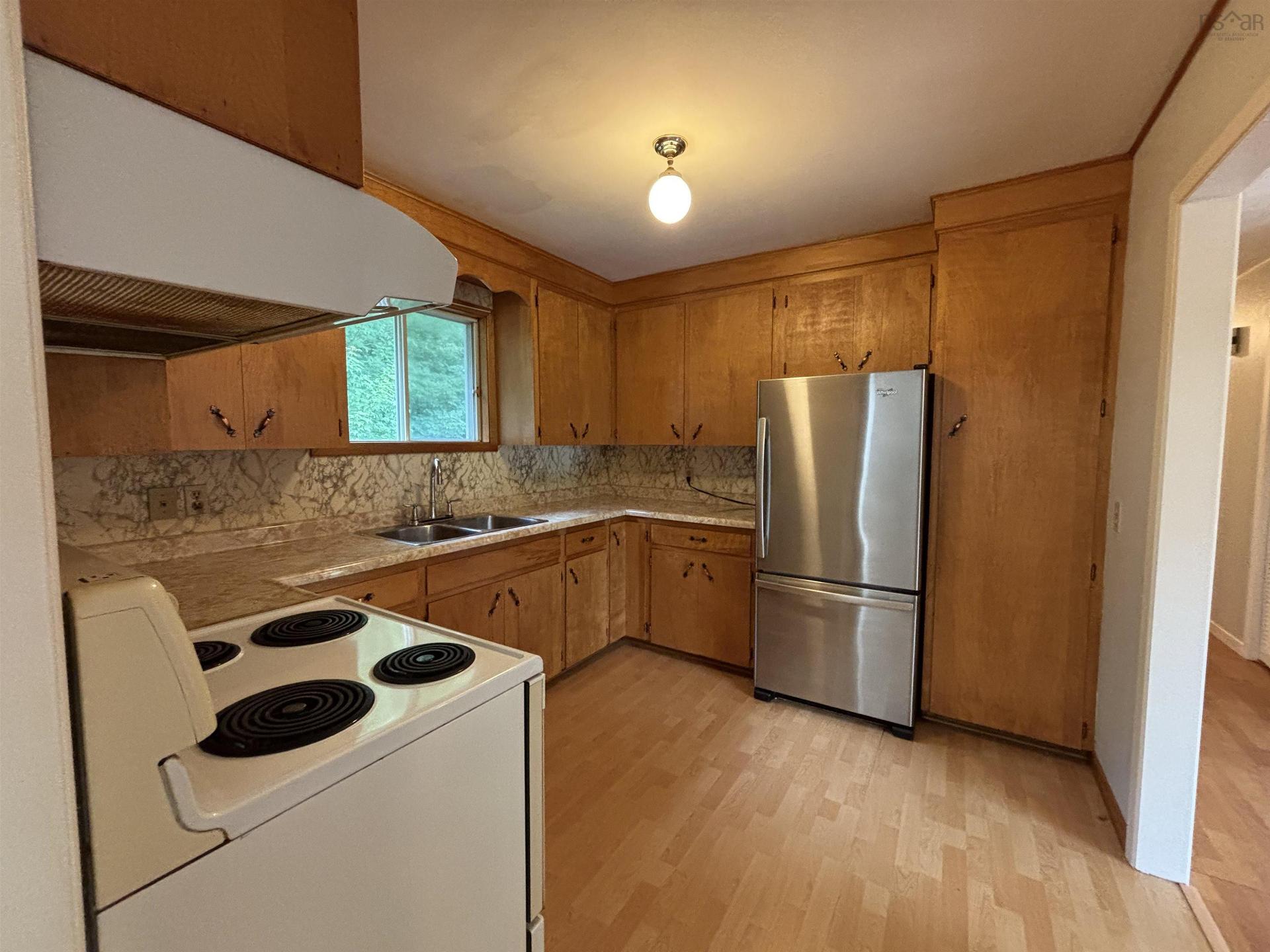 42 Alpine Drive, Bridgewater, NS - Indoor Photo Showing Kitchen With Double Sink