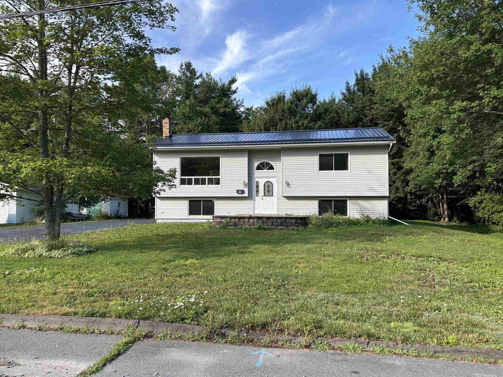 42 Alpine Drive, Bridgewater, NS - Outdoor
