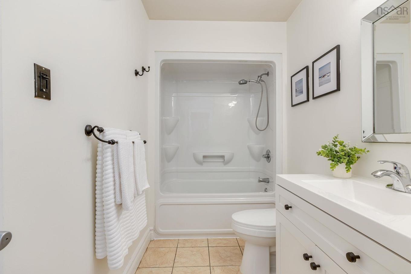 #207 116 Larry Uteck Boulevard, Halifax, NS - Indoor Photo Showing Bathroom