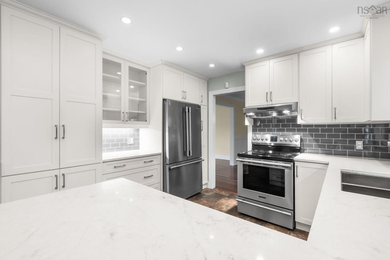 94 Dillon Crescent, Halifax, NS - Indoor Photo Showing Kitchen With Stainless Steel Kitchen With Double Sink With Upgraded Kitchen