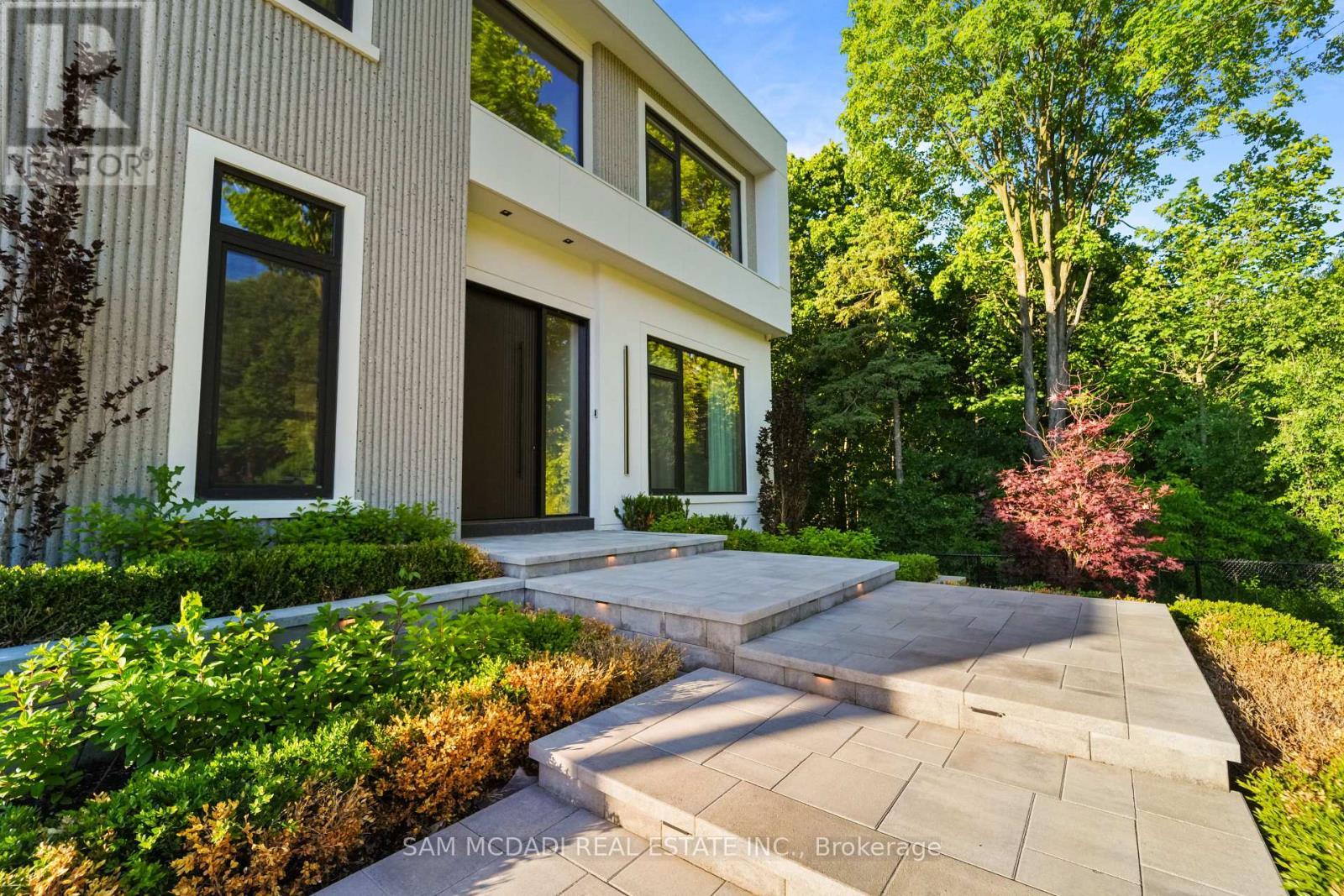 10 Peter Morse Way, Vaughan, ON - Outdoor