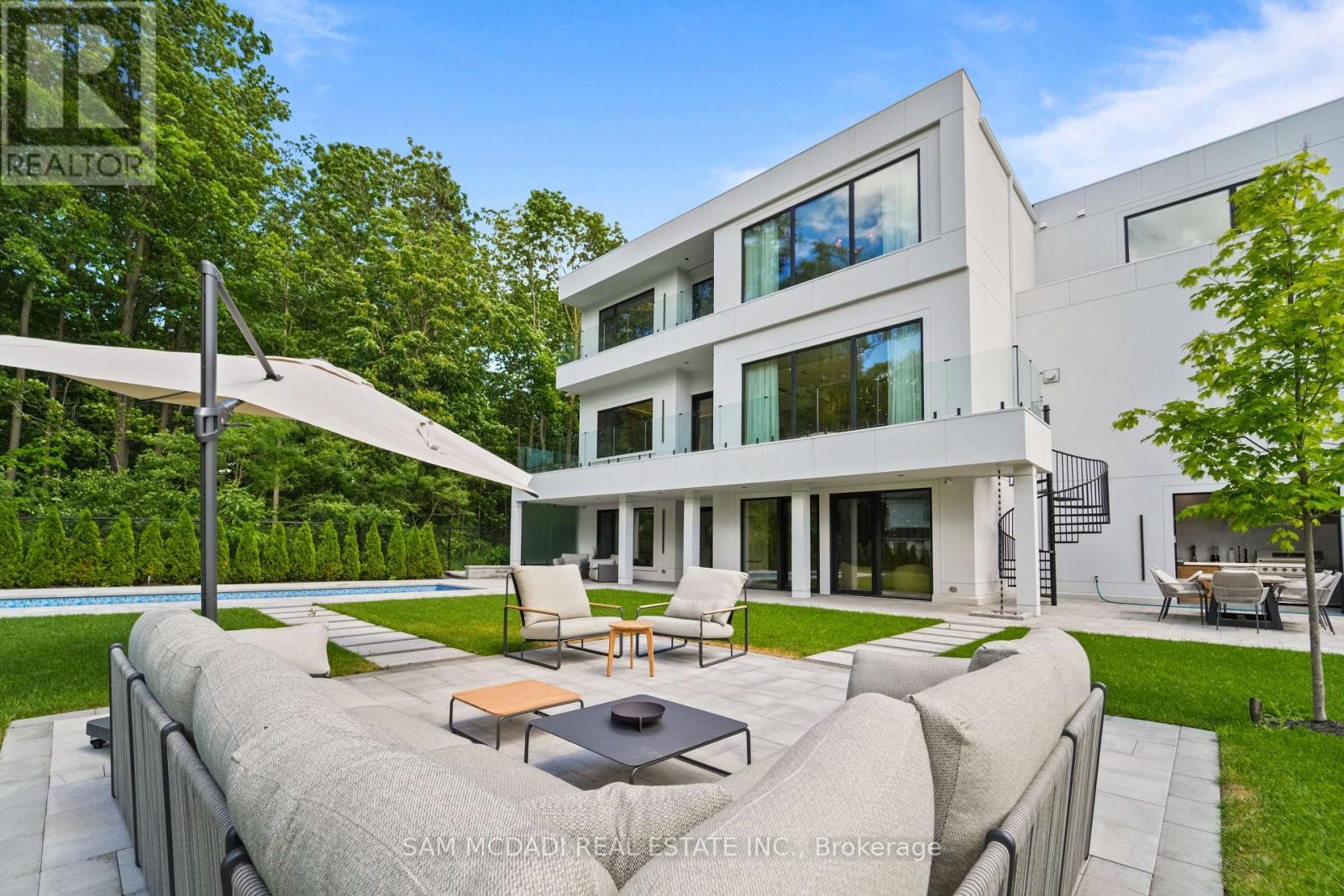 10 Peter Morse Way, Vaughan, ON - Outdoor