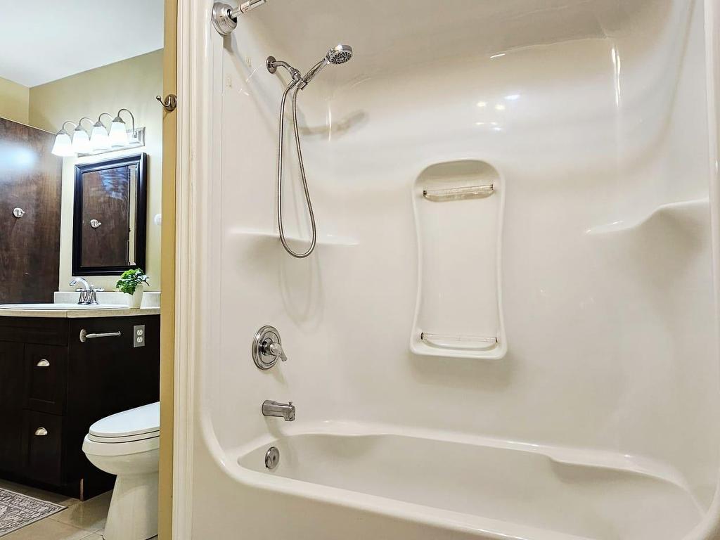 50 Liberty Crescent, Charlottetown, PE - Indoor Photo Showing Bathroom