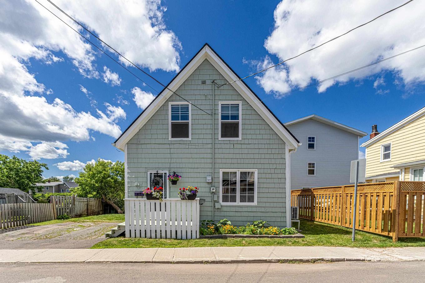 67 Victoria Street, Charlottetown, PE - Outdoor
