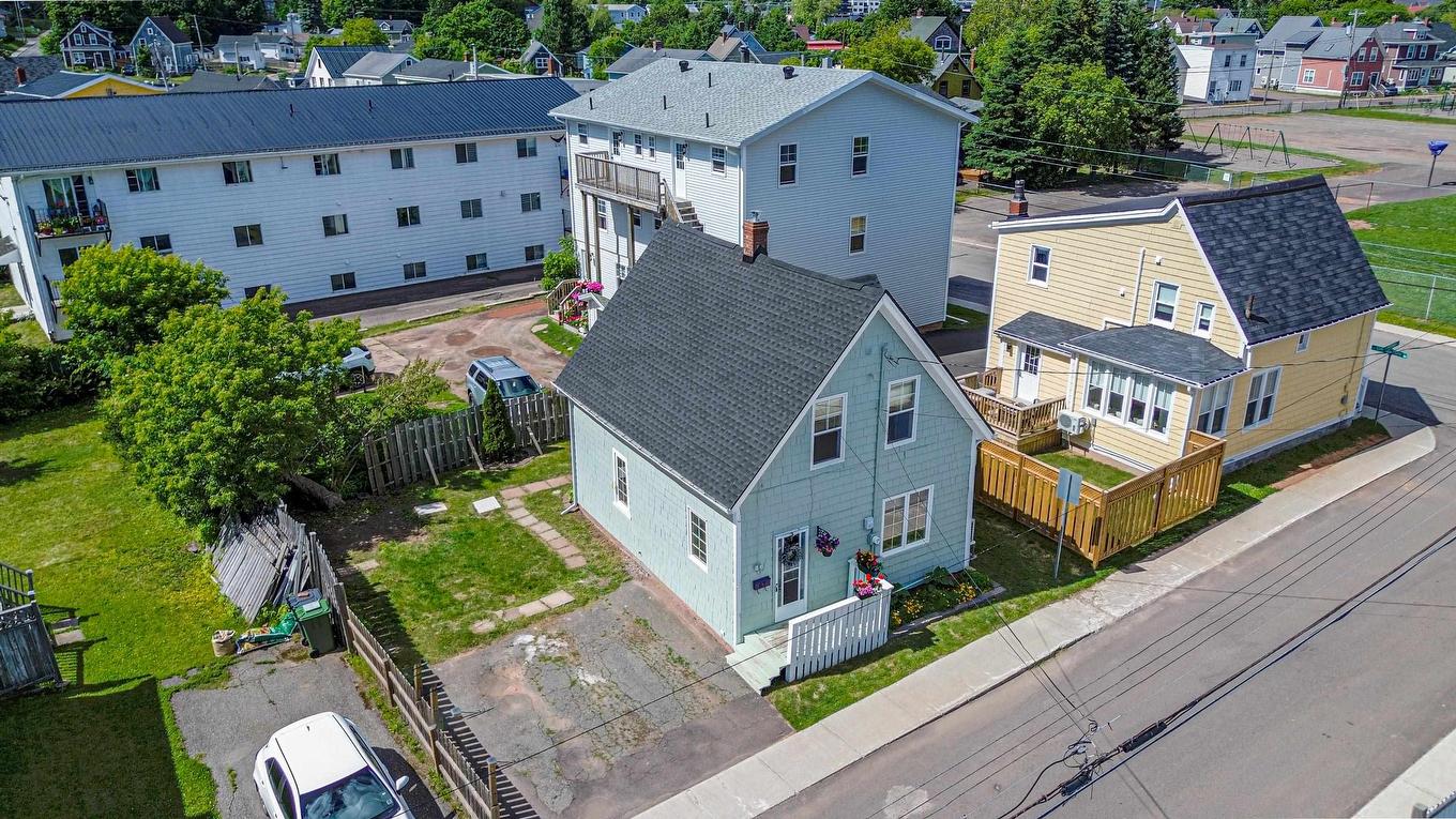 67 Victoria Street, Charlottetown, PE - Outdoor