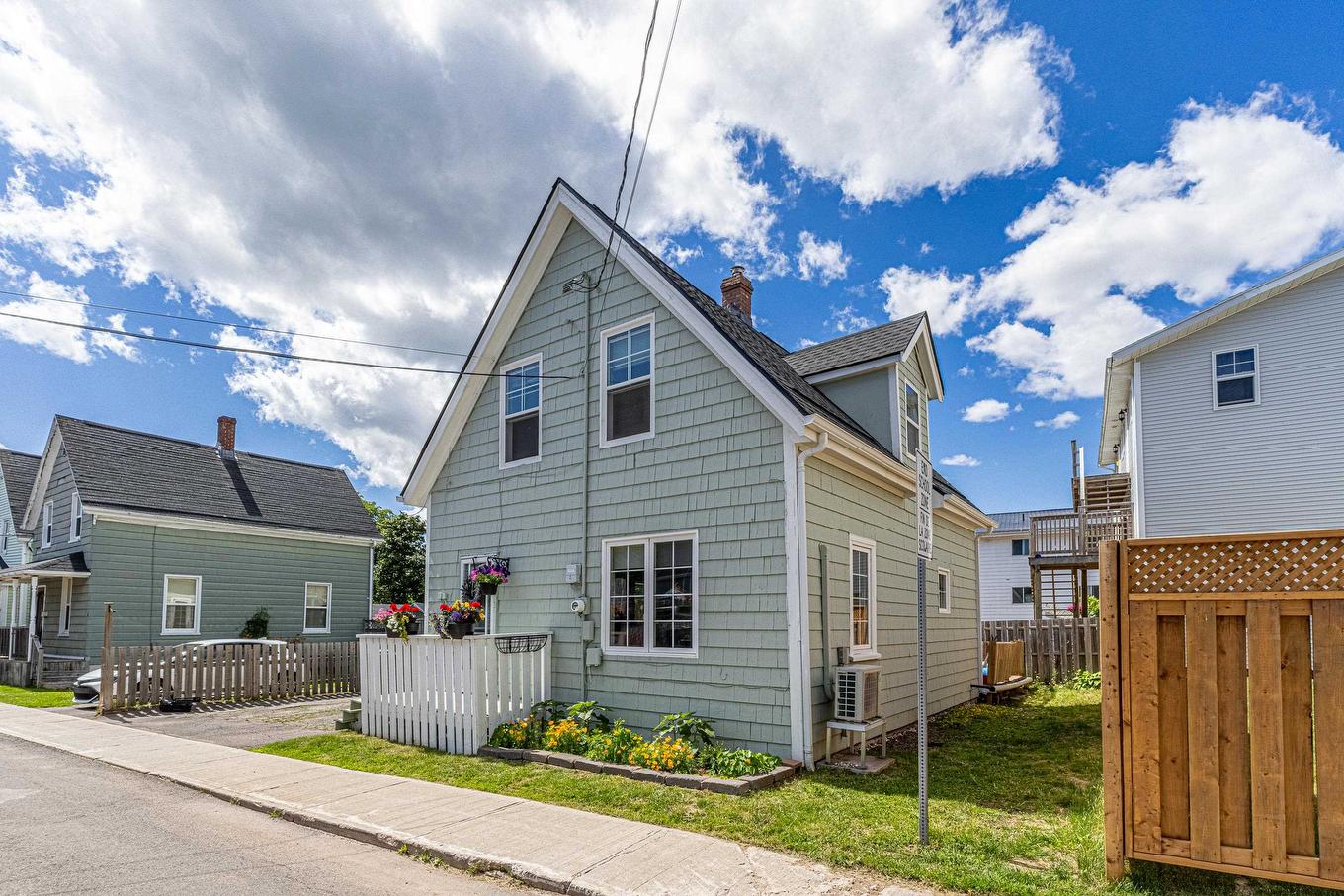 67 Victoria Street, Charlottetown, PE - Outdoor