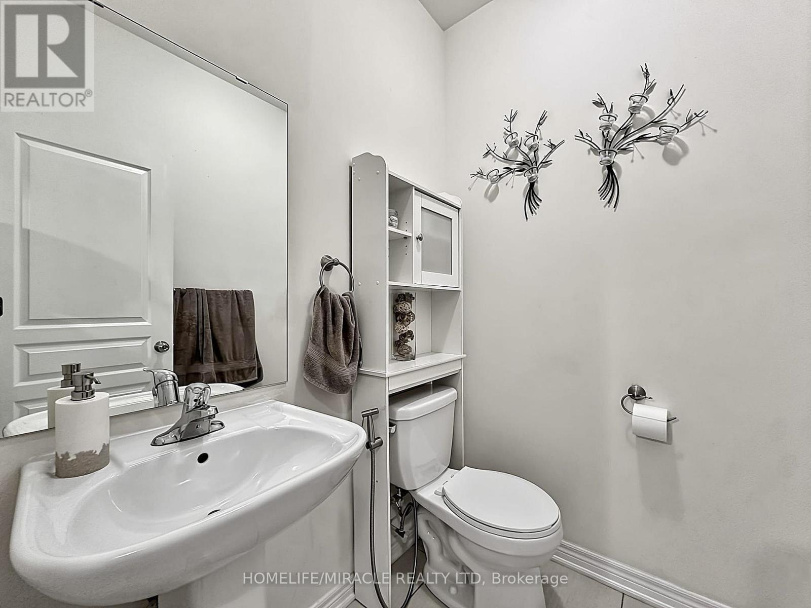 6 Divinity Circle, Brampton, ON - Indoor Photo Showing Bathroom