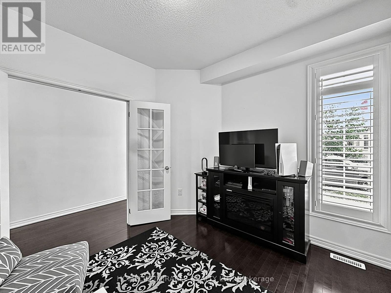 6 Divinity Circle, Brampton, ON - Indoor