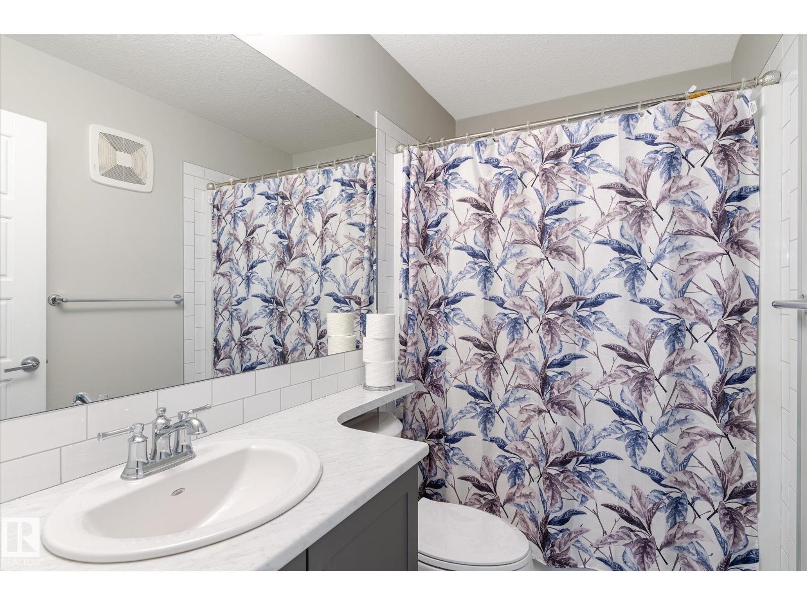 1416 169 St Sw, Edmonton, AB - Indoor Photo Showing Bathroom