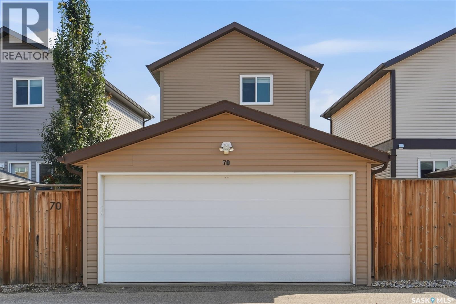 70 235 Rosewood Boulevard E, Saskatoon, SK - Outdoor With Exterior