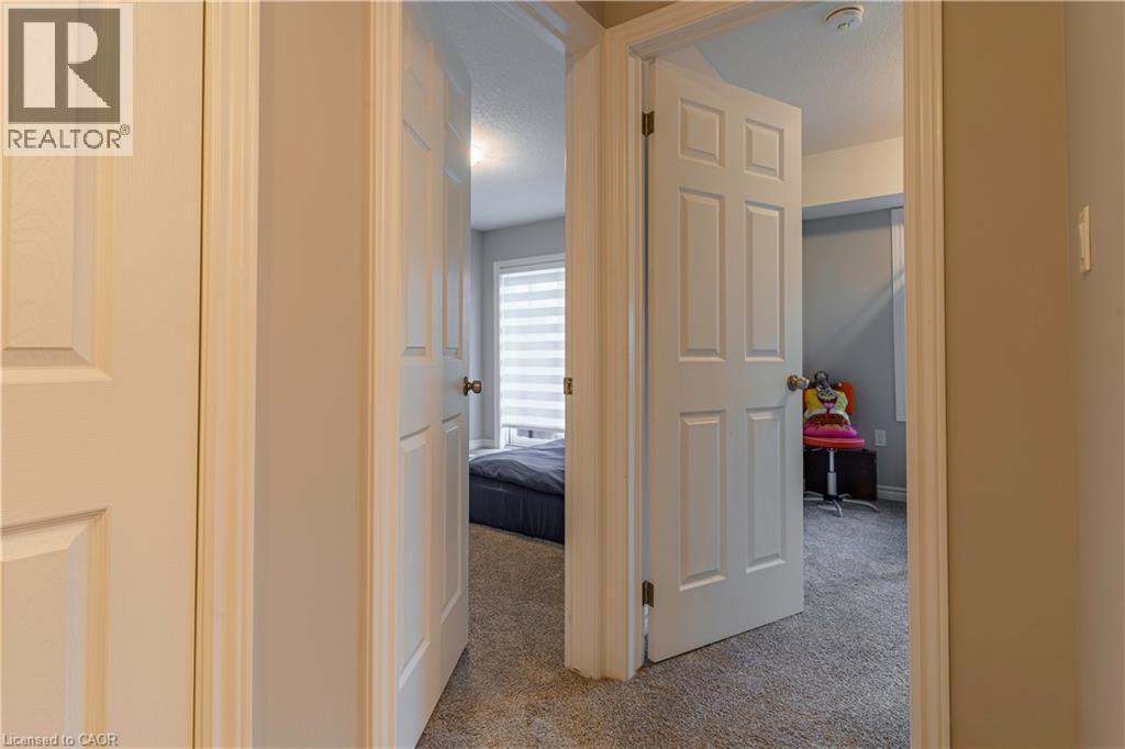 188 Wheat Lane E, Kitchener, ON - Indoor Photo Showing Other Room