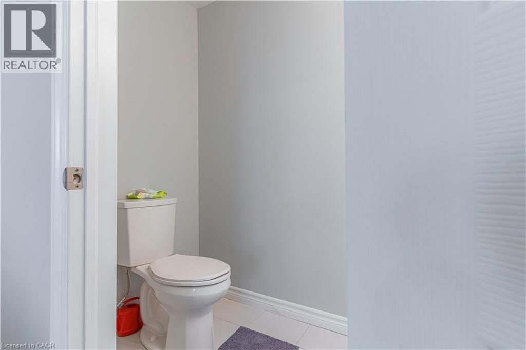 188 Wheat Lane E, Kitchener, ON - Indoor Photo Showing Bathroom