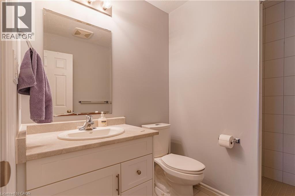 188 Wheat Lane E, Kitchener, ON - Indoor Photo Showing Bathroom