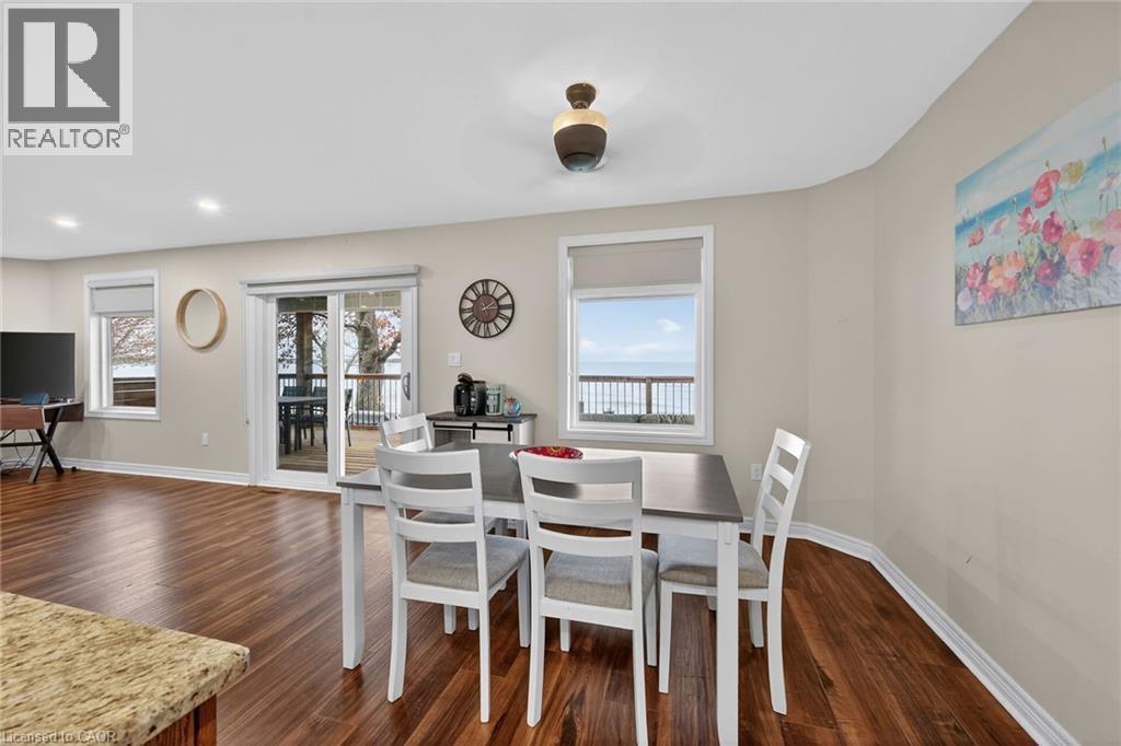 12073 Augustine Road, Wainfleet, ON - Indoor Photo Showing Dining Room