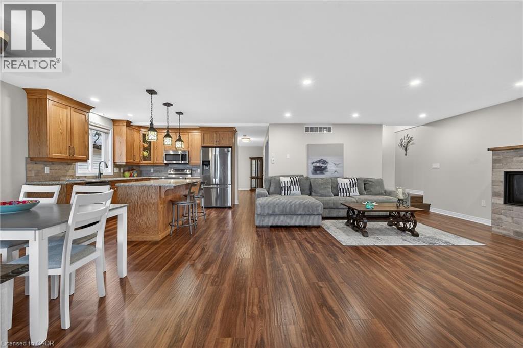 12073 Augustine Road, Wainfleet, ON - Indoor With Fireplace