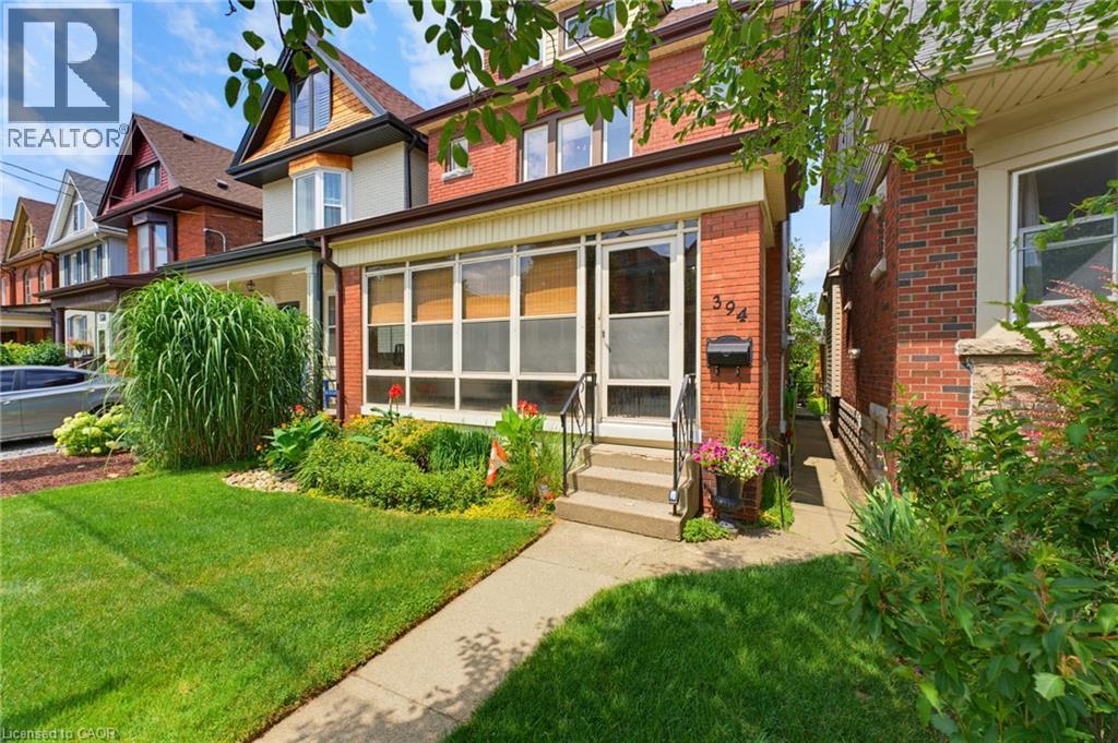 394 Charlton Avenue W, Hamilton, ON - Outdoor