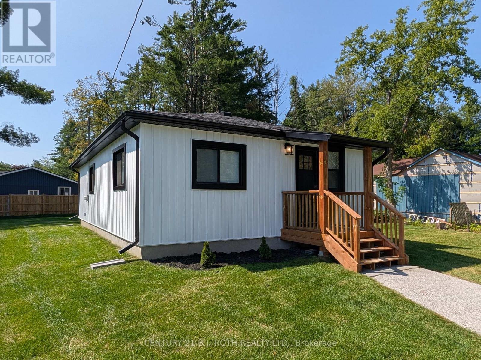 809 9Th Line, Innisfil, ON - Outdoor