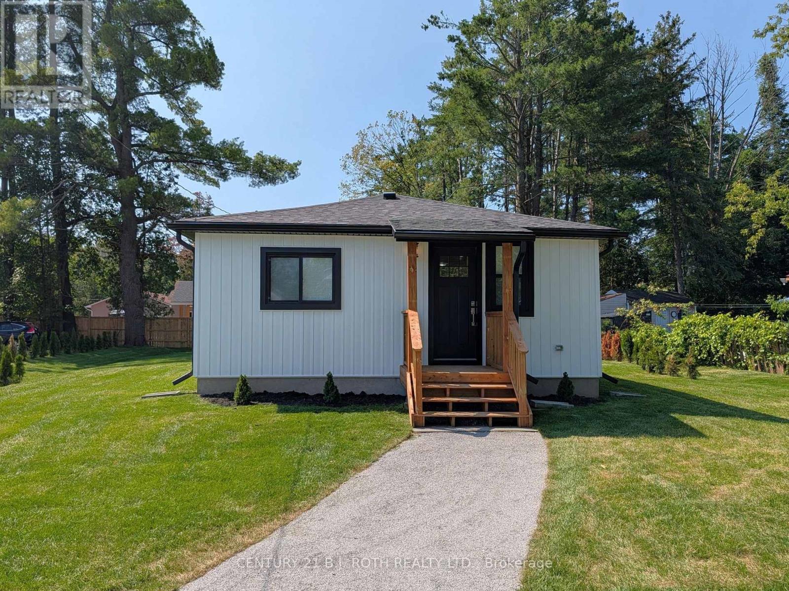 809 9Th Line, Innisfil, ON - Outdoor