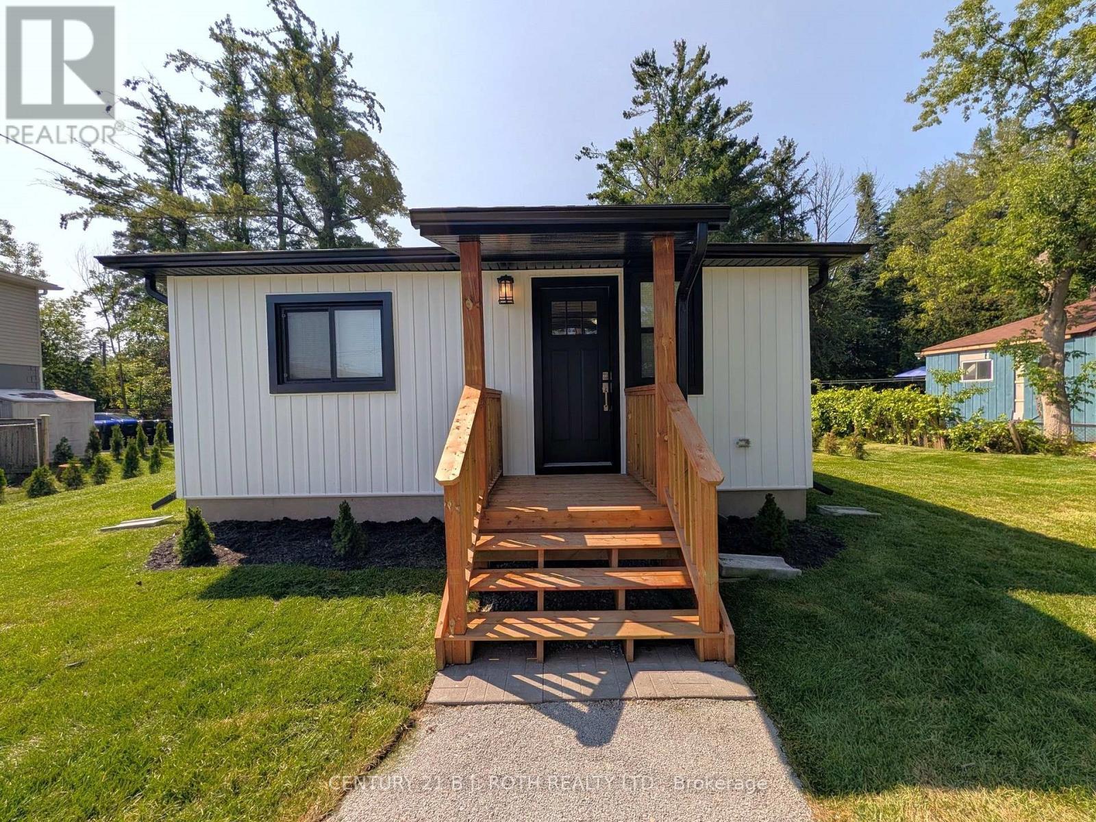 809 9Th Line, Innisfil, ON - Outdoor