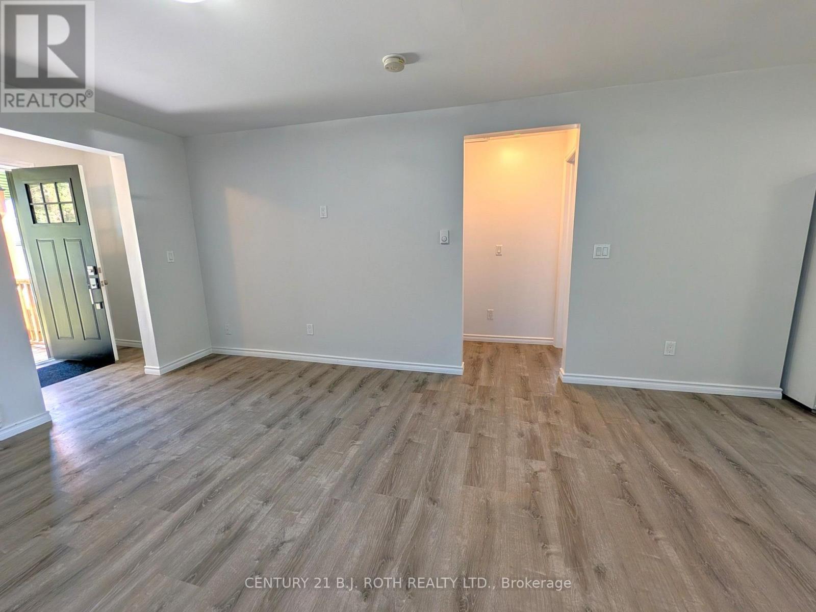 809 9Th Line, Innisfil, ON - Indoor Photo Showing Other Room