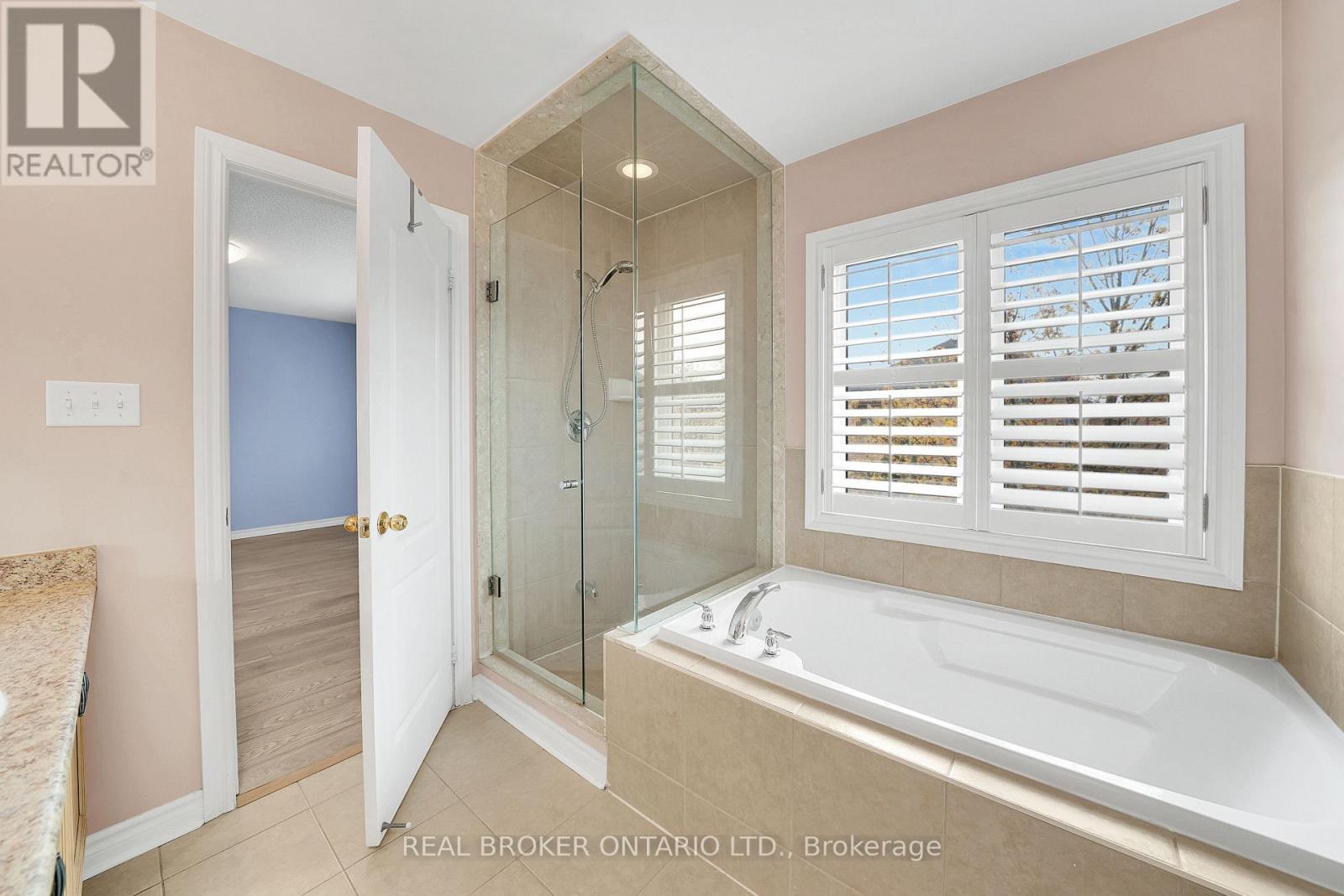 134 Mccready Drive, Milton, ON - Indoor Photo Showing Bathroom