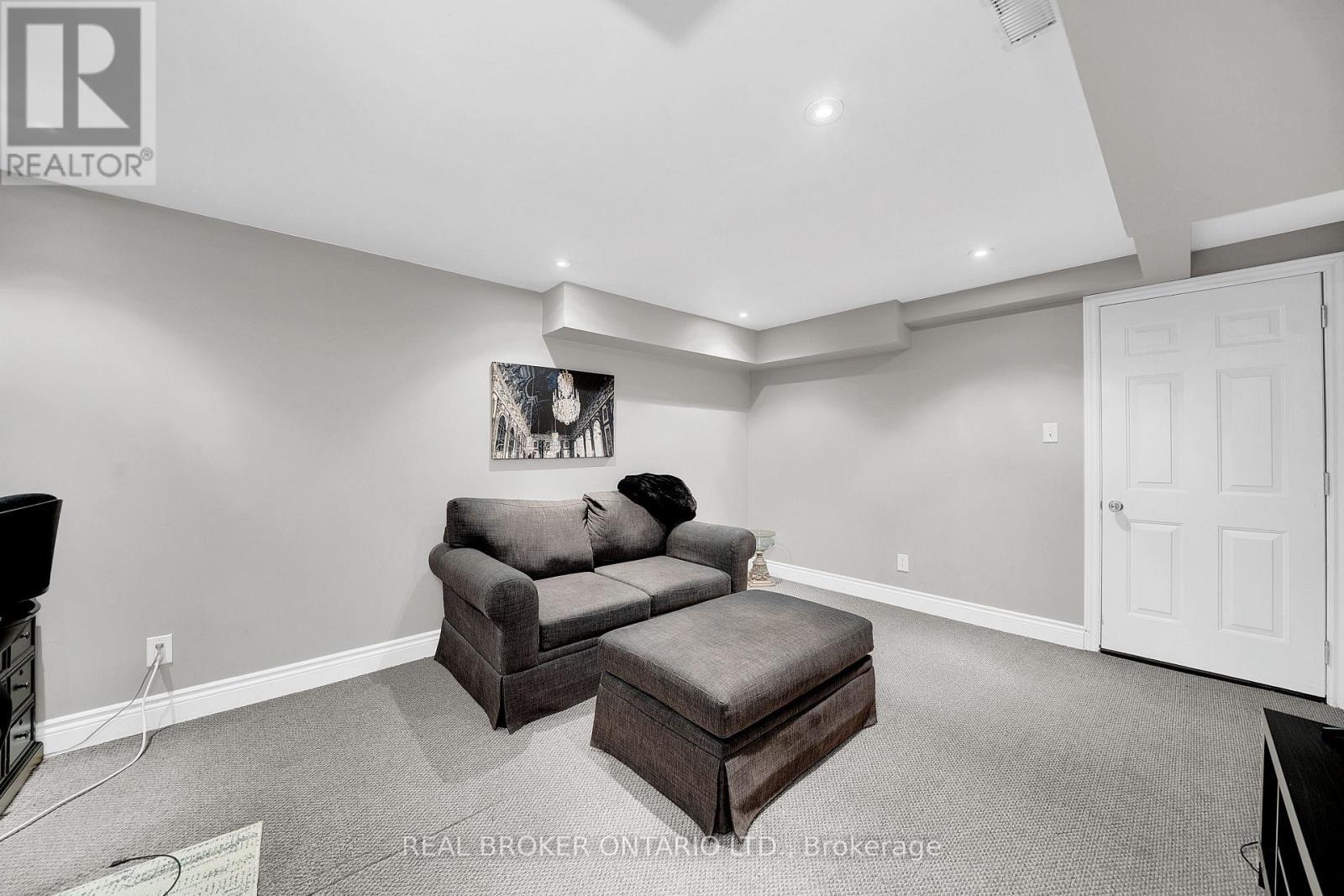 134 Mccready Drive, Milton, ON - Indoor