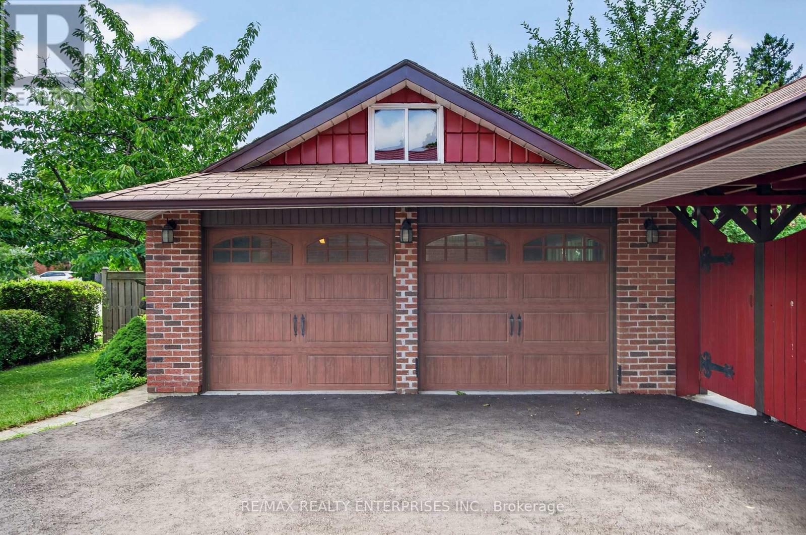 1282 Daimler Road, Mississauga, ON - Outdoor