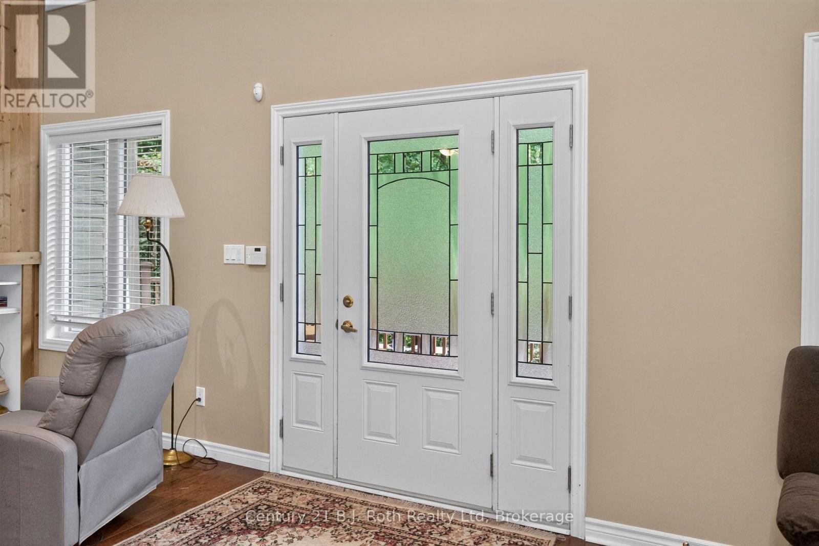 11 Rue Karola Road, Tiny, ON - Indoor With Fireplace