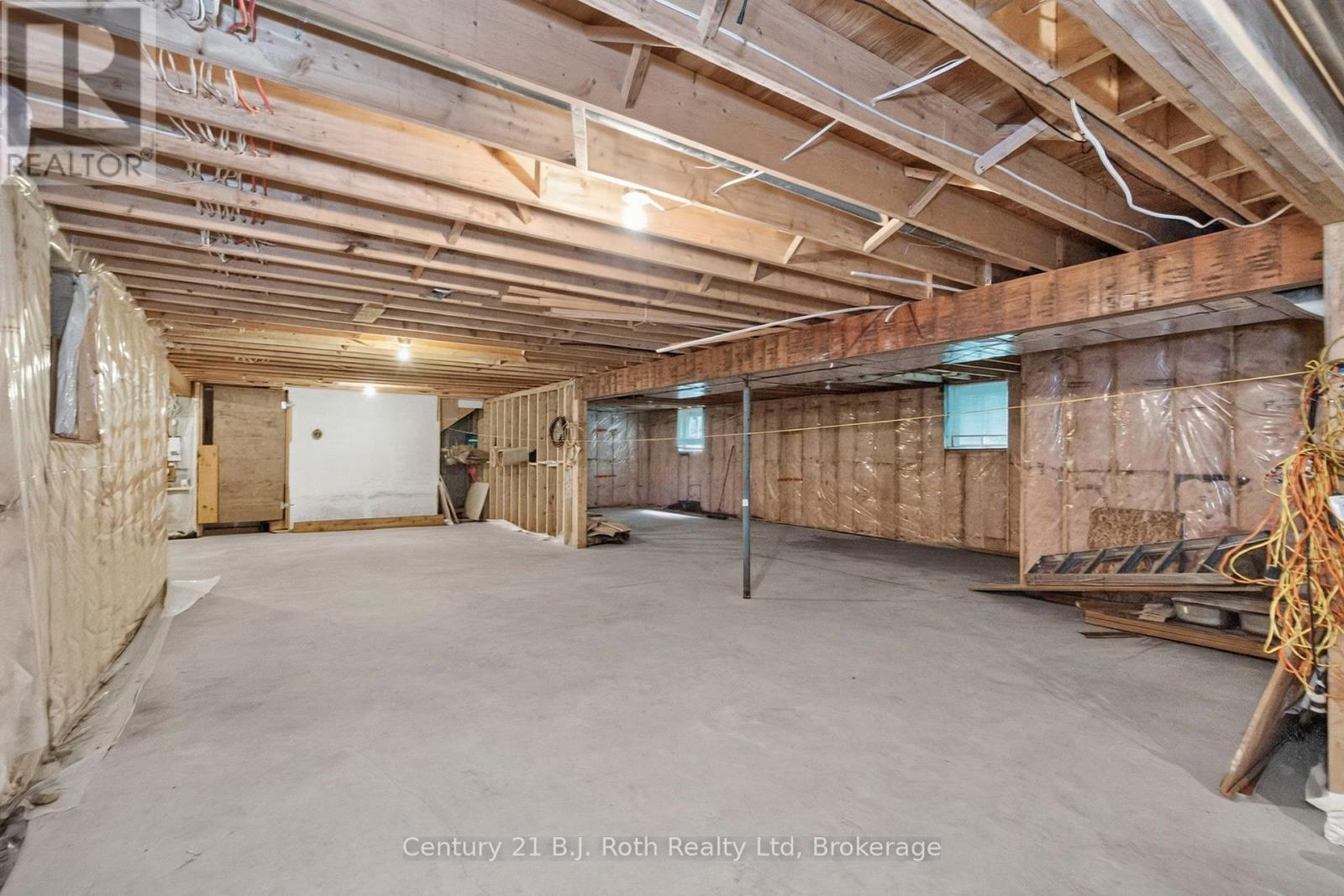 11 Rue Karola Road, Tiny, ON - Indoor Photo Showing Basement