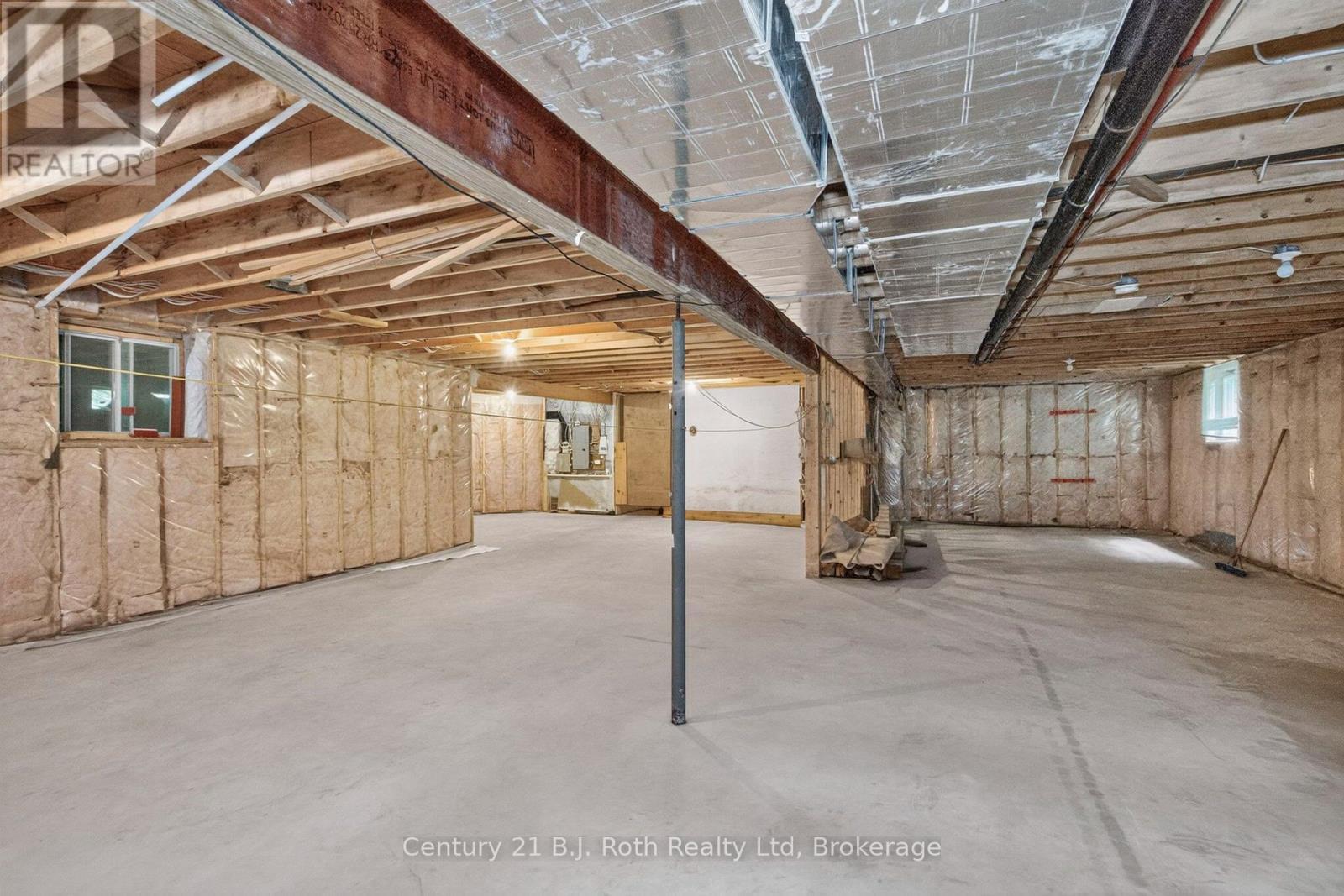 11 Rue Karola Road, Tiny, ON - Indoor Photo Showing Basement