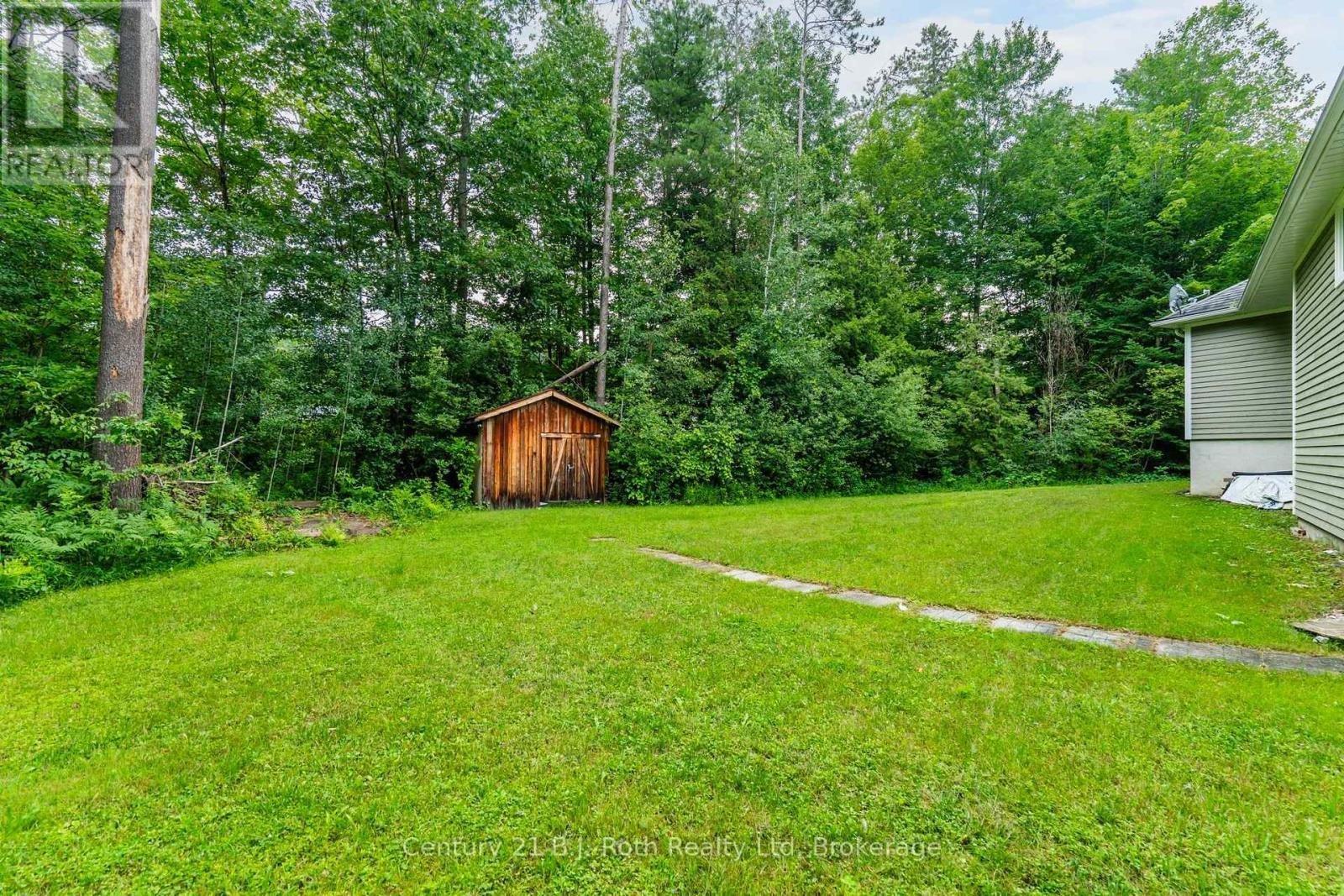 11 Rue Karola Road, Tiny, ON - Outdoor