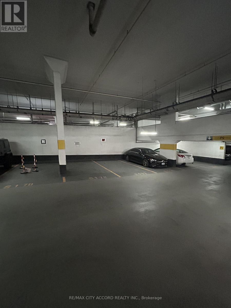15 Fort York Boulevard, Toronto, ON