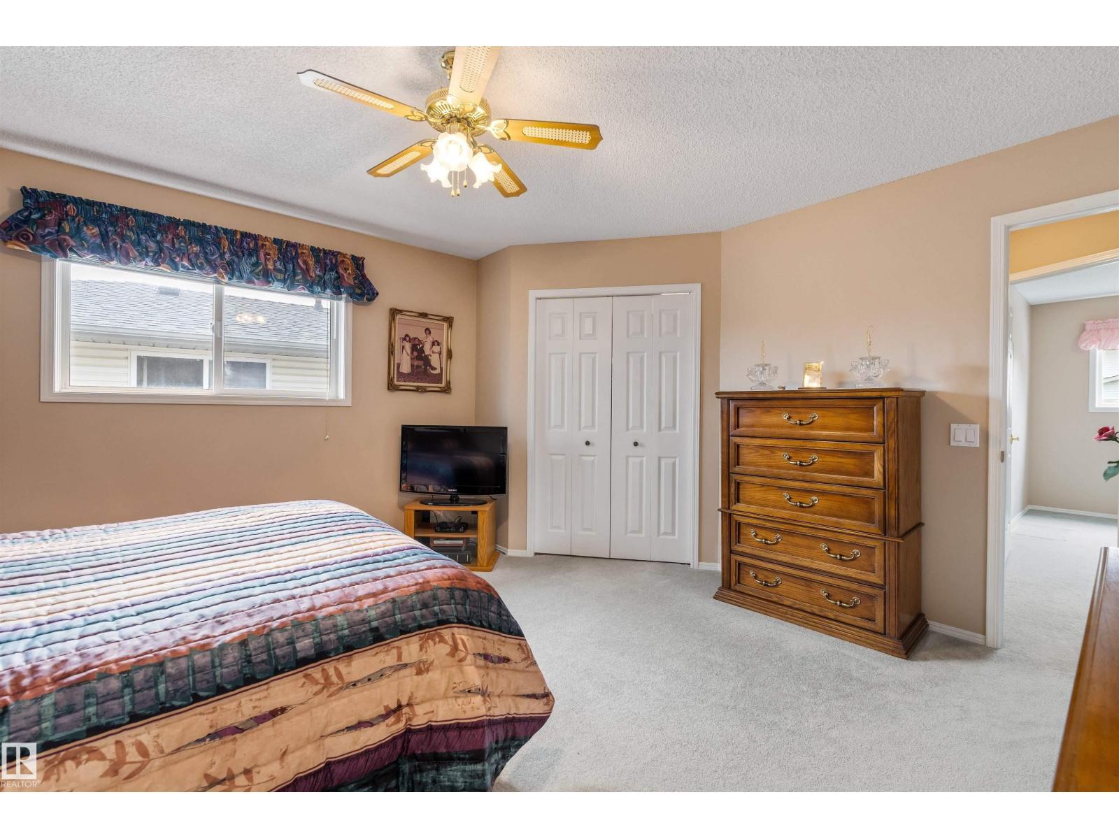 2 Dunvegan Ct, St. Albert, AB