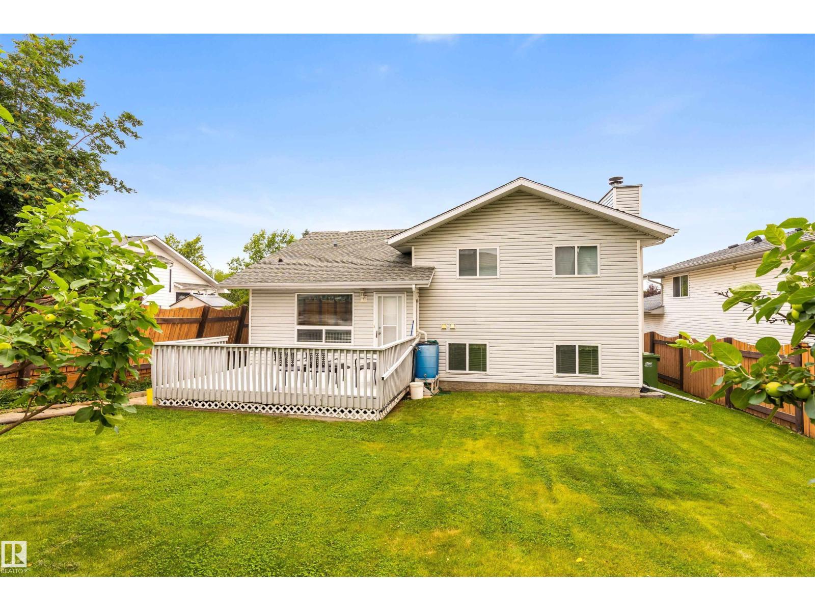 2 Dunvegan Ct, St. Albert, AB