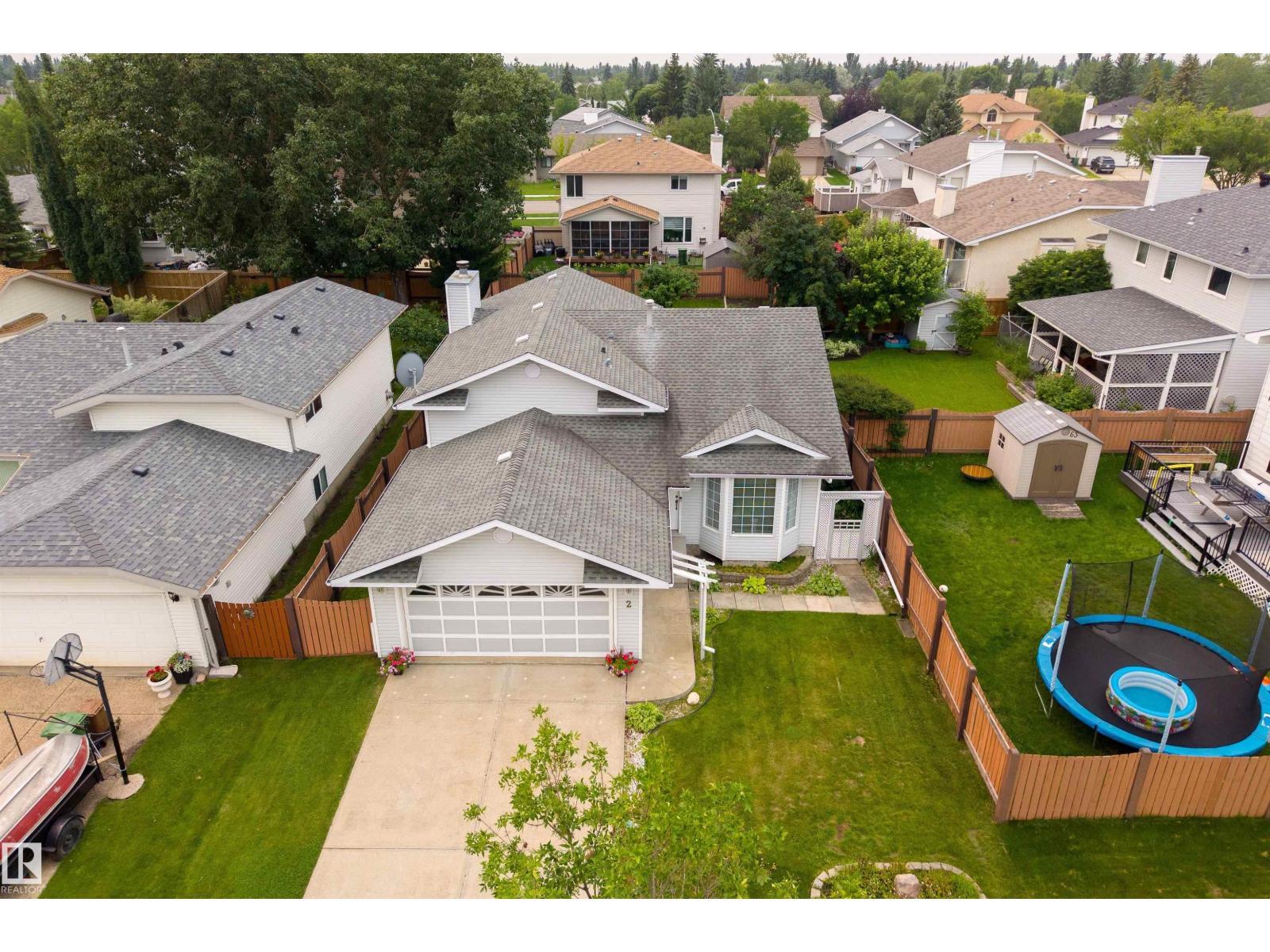 2 Dunvegan Ct, St. Albert, AB