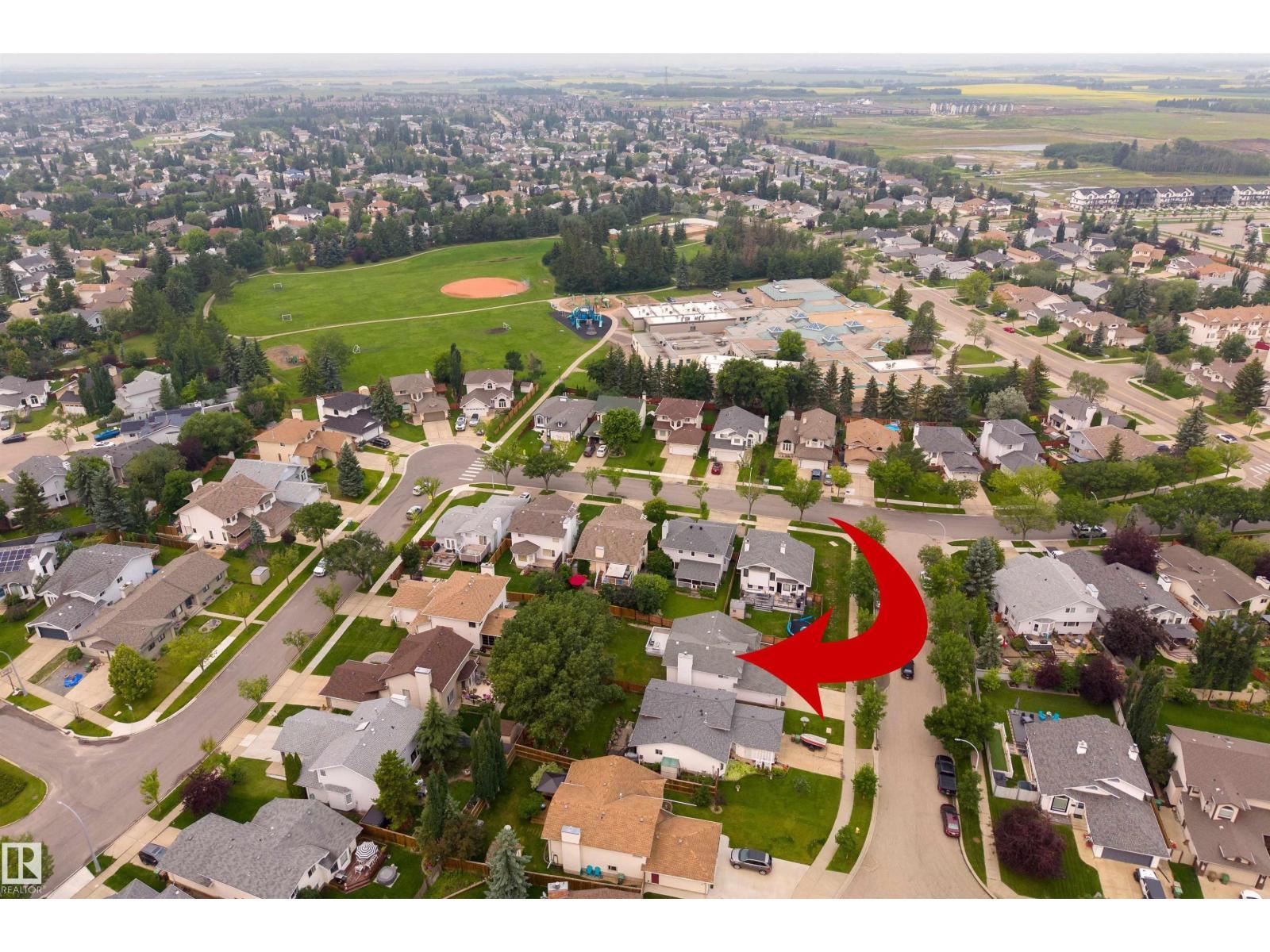 2 Dunvegan Ct, St. Albert, AB