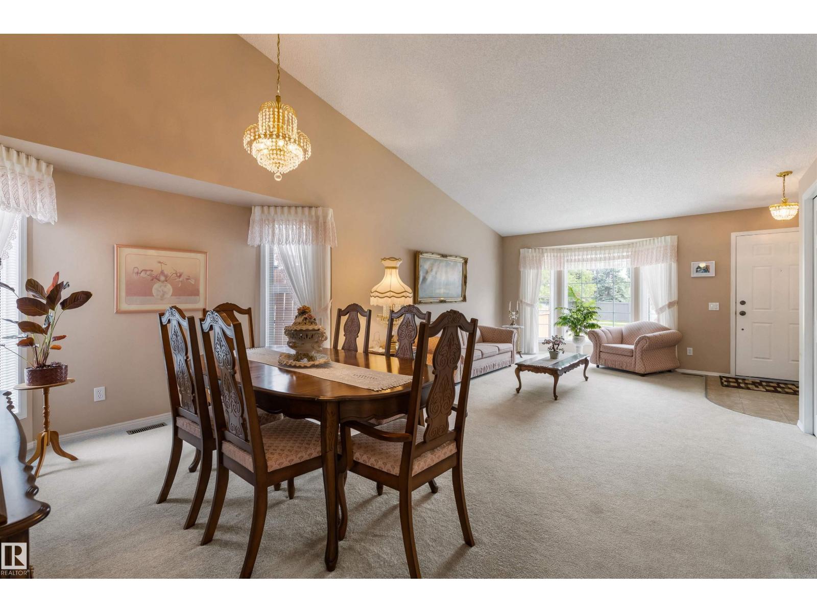 2 Dunvegan Ct, St. Albert, AB