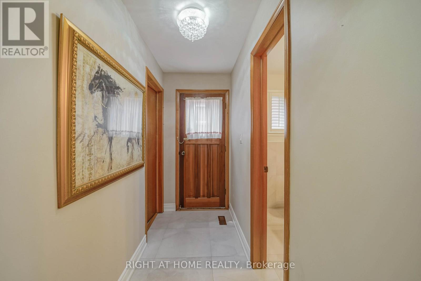 2 Lapworth Crescent, Toronto, ON - Indoor Photo Showing Other Room