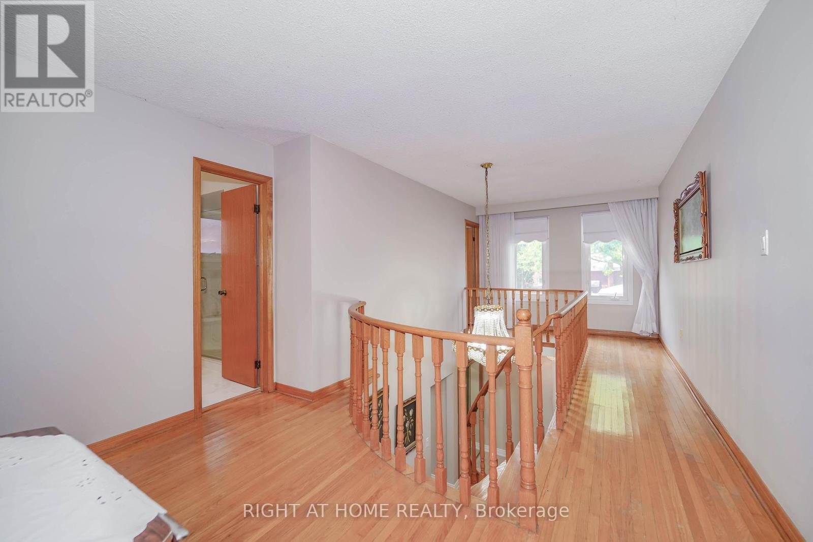 2 Lapworth Crescent, Toronto, ON - Indoor Photo Showing Other Room