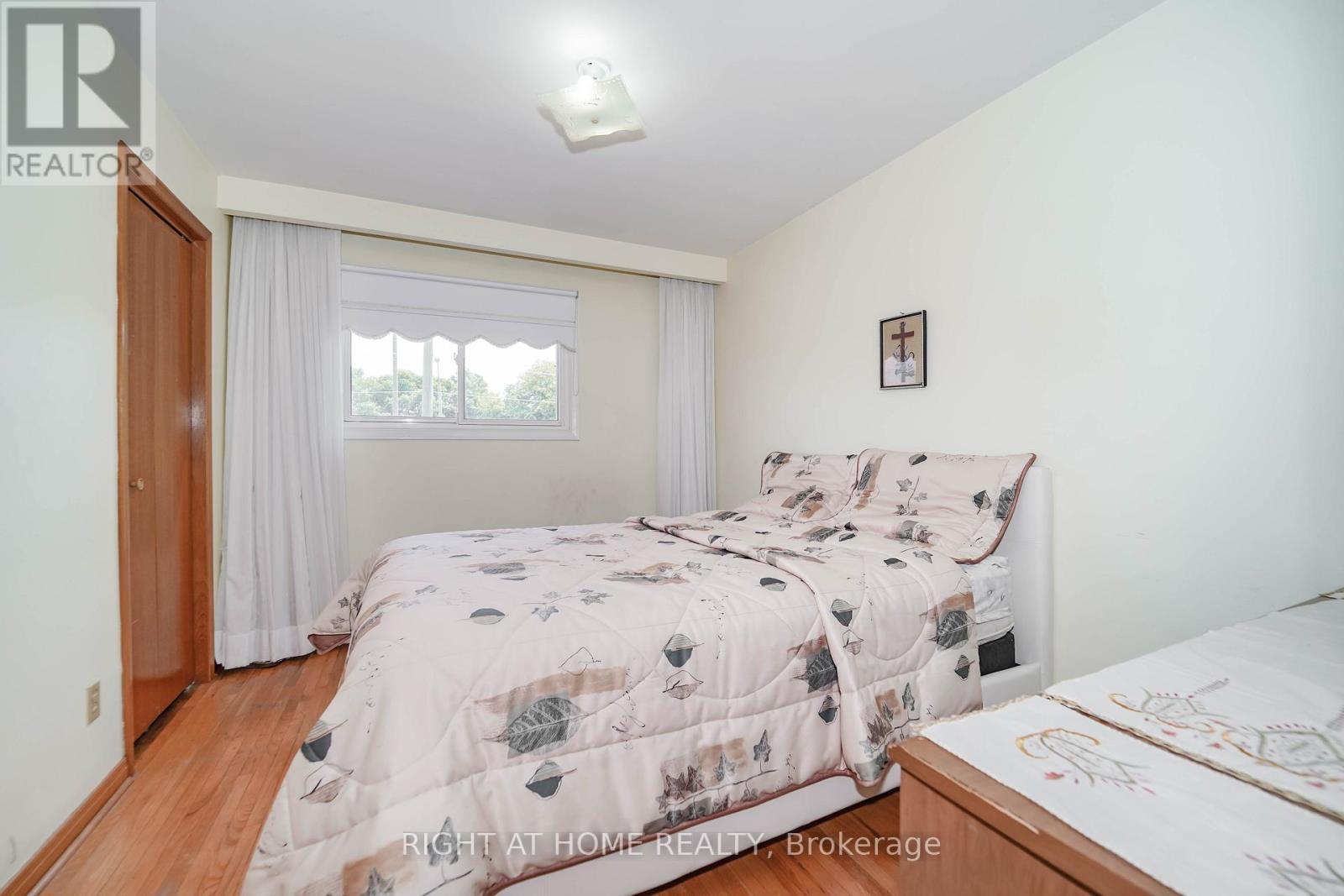 2 Lapworth Crescent, Toronto, ON - Indoor Photo Showing Bedroom